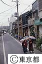 大正の面影を残す佃、下町の良さが残っている、おばあさん２人