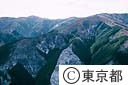 雪の奥多摩の山々（空撮）