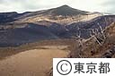 雄山と新澪池跡