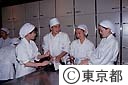 食中毒に気を付けるためには、ふきん洗いも大切な作業の一つ 栄養士学校にて