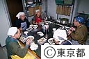 お父さんのための料理教室で試食