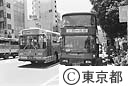 台東区内を走る、二階建てバス