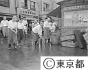 蚊、ハエの消毒　神田にて