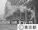 オリンピック聖火リレー第３コース都庁につく（埼玉県から）