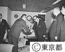 ロース市長訪都