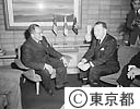 東知事会見 ロサンゼルス市長一行