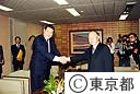 アントニオ猪木参議院議員　鈴木知事面会