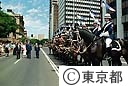鈴木知事　ＮＳＷ首相表敬、警官隊を観閲する