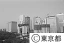 建設中の新宿新都庁舎　新宿消防署西新宿出張所より