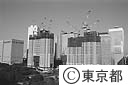 建設中の新宿都庁舎