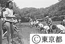 小学生による田植え　小石川後楽園