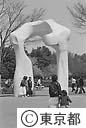 上野公園に展示された、ヘンリームーアの彫刻