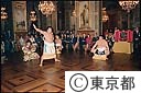 大相撲パリ公演で土俵入りをする千代の富士
