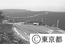 ３００戸を越す家が溶岩の下に埋没、被災にあわず取り残された家々へ道路ができた