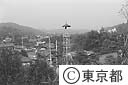 火の見やぐら（山なみがバック）