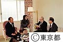 デクエヤル国連事務総長鈴木知事表敬