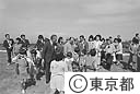 鈴木知事が青ヶ島を視察