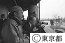 葛西臨海公園を視察する鈴木知事