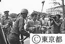青島知事は渋谷区にある消防学校を視察する