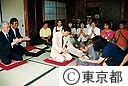 青島知事は足立区の１００才の女性、石鍋徳江さんを訪問