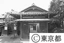 旧知事公館（右：正玄関、左：内玄関）