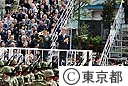 石原都知事陸上自衛隊第一師団創立記念式典に出席