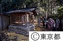 東京の地酒、酒造りに使われた井戸、毎年の神事にはお払いをする