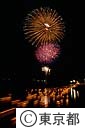 多摩川の灯篭流しと花火