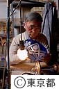 江戸切子の職人（小林英夫さん）