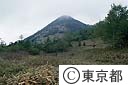 多摩川の源流が流れ出す笠取山