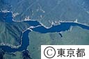 奥多摩湖にかかる橋