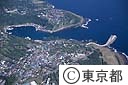 波浮の町と港（空撮）