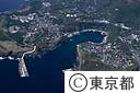 波浮の町と港（空撮）
