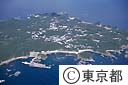 式根島の港（空撮）