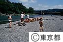 多摩川河原でのすいか割り