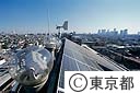 中野区環境リサイクルプラザ。「太陽光発電システムと太陽光集光装置」