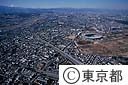 中央自動車道調布インターチェンジと東京スタジアム