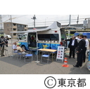 知事視察（千葉県移動交番車）