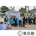 知事視察（千葉県移動交番車）