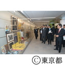 アートアワード東京２００７石原知事視察
