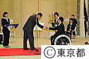 東京都栄誉賞・都民スポーツ大賞にバンクーバーパラリンピックメダリストの５人を表彰