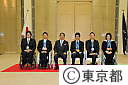 東京都栄誉賞・都民スポーツ大賞にバンクーバーパラリンピックメダリストの５人を表彰