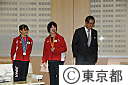 第42回世界体操選手権大会メダリスト（内村航平､田中理恵）選手が石原知事を訪問