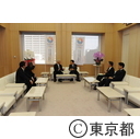 三宅島村長が猪瀬知事を訪問