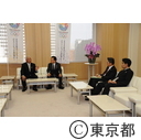 三宅島村長が猪瀬知事を訪問